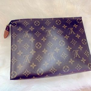 Lv pochette